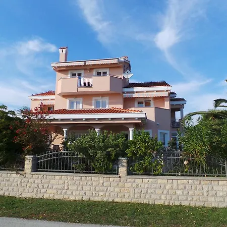 In Privlaka/zadar Riviera 7894 Апартаменты *