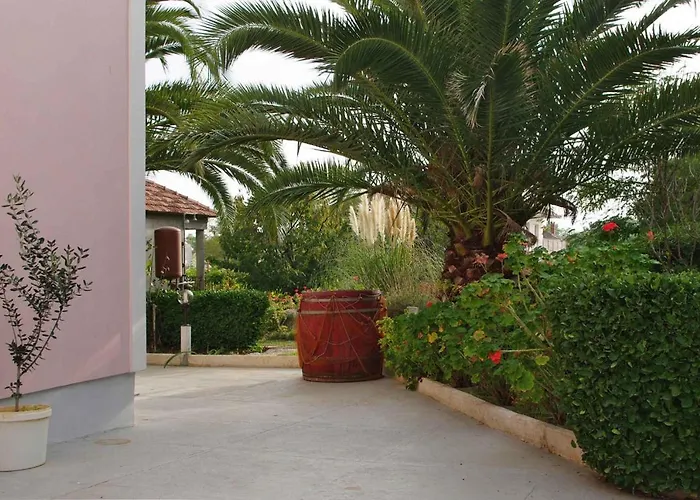 In - Zadar Riviera 7894 Privlaka (Zadar)