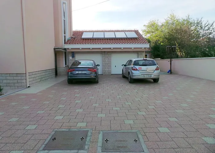 Апартаменты In - Zadar Riviera 7894 *